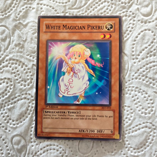 White magician pikeru - yu-gi-oh,